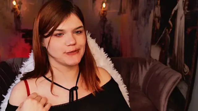 XXX chat uživo modela EllieFoxy