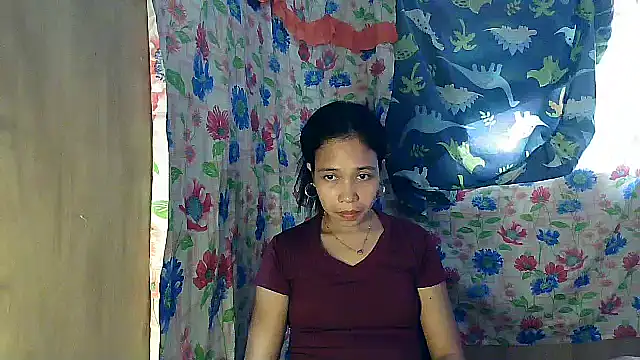 PinaySkinnyGirl's Live XXX Chat