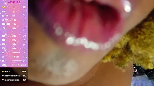 دردشة ebony_NeighborMoans الجنسية المباشرة