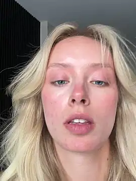 SunnyShiney Chat XXX live