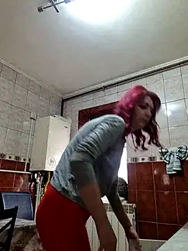 Show modela Evadesirex46 na web-kameri