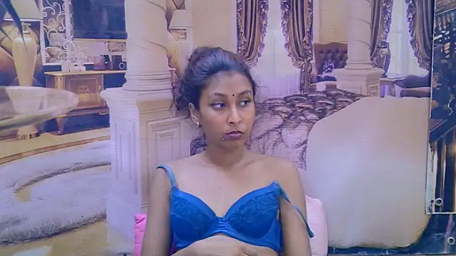 IndianSexyButt Adlı Modelin Canlı XXX Sohbeti