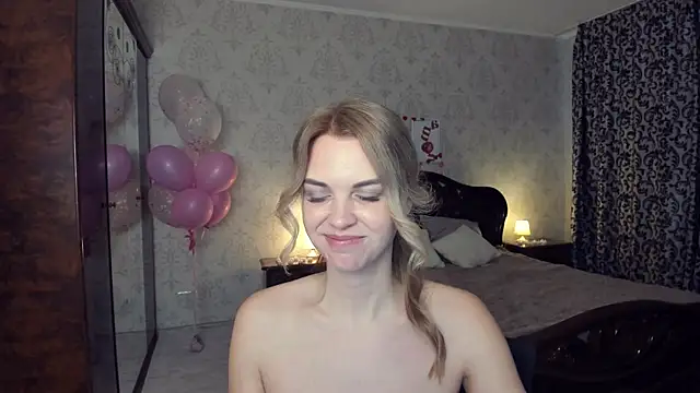 LunaFlinn Chat XXX in diretta