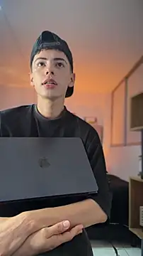 Sebastian_Reed live XXX chat