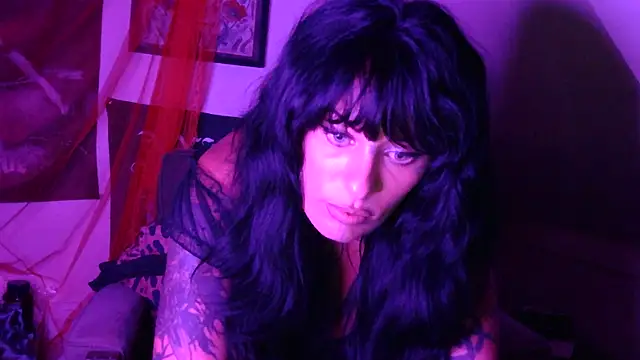 heavymetalvixen Chat XXX in diretta
