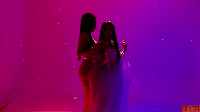 TNT-Sister Adlı Modelin Web Kamerası Şovu