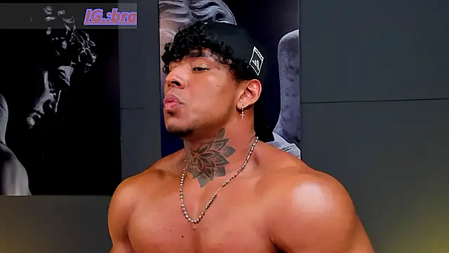 bradley_smith Chat XXX in diretta