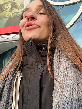 KishaMur Adlı Modelin Canlı XXX Sohbeti