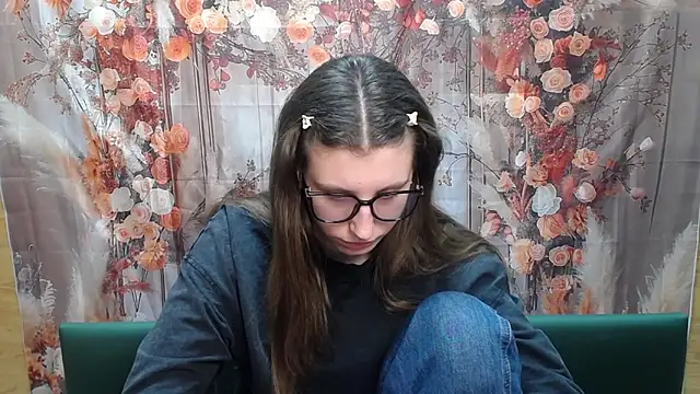 Chat +18 de LilianaShine ao vivo