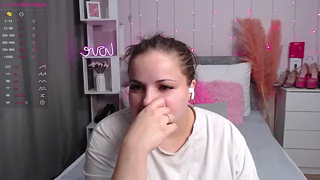 Crazyy_girl_ Chat XXX live