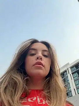 XXX chat uživo modela Alirawrz