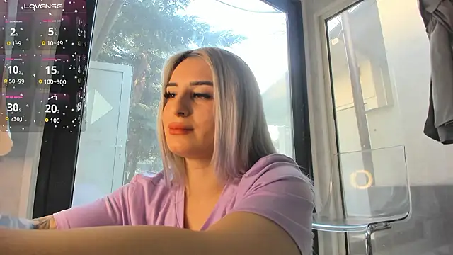 Ella_Vee's Live XXX Chat