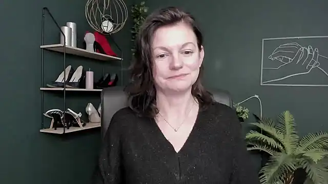 VivianWILD Live XXX-chat