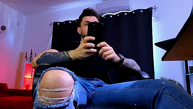 XXX chat uživo modela MightyAaron66