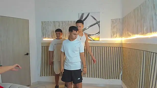 Онлайн чат XXX friendslikeplay