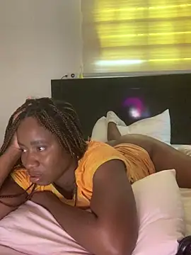 MISSMAYSROOM: онлайн-секс-чат