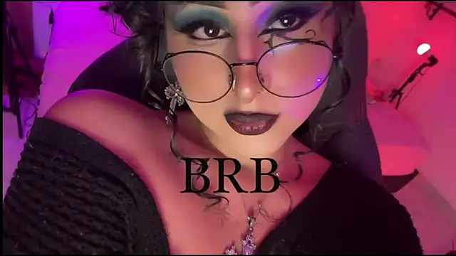 Czat XXX na żywo – Heka_Prudence