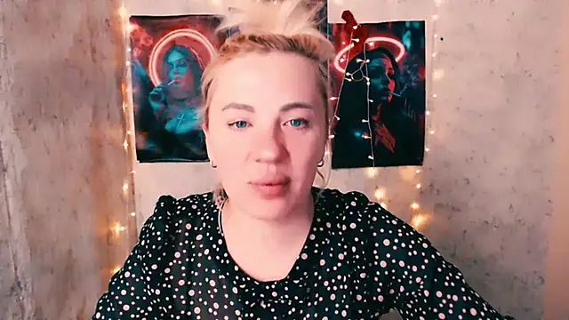 แชท XXX สดของ EmmaCat_