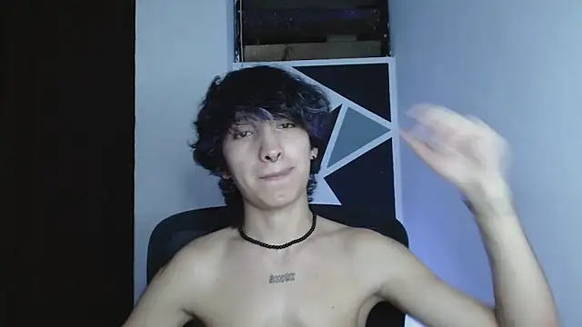 littlextreme Adlı Modelin Canlı XXX Sohbeti