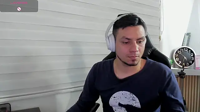 Rick_Adams Adlı Modelin Canlı XXX Sohbeti