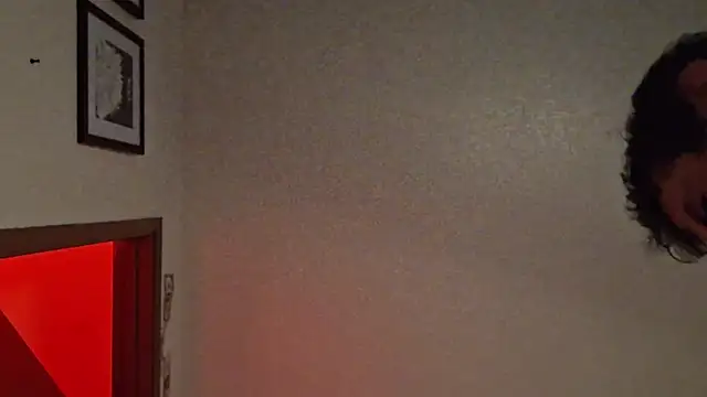 SlammyDjr Adlı Modelin Canlı XXX Sohbeti