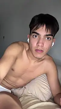 snakeeboy Chat XXX in diretta