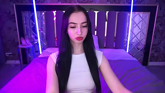 WildKittenX_のライブXXXチャット