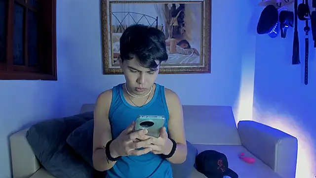 Felipe_Cold Adlı Modelin Canlı XXX Sohbeti