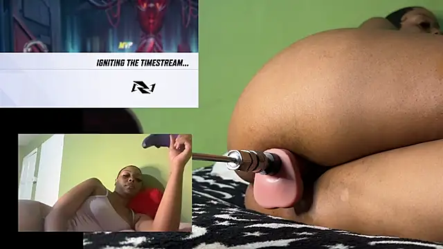 PrettyGirlMercedes 现场XXX聊天