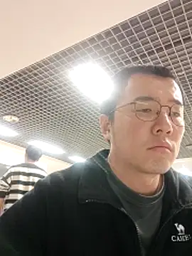 chinese_daddy Adlı Modelin Canlı XXX Sohbeti