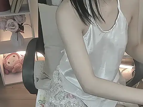 Lee-Young66 Live XXX-Chat