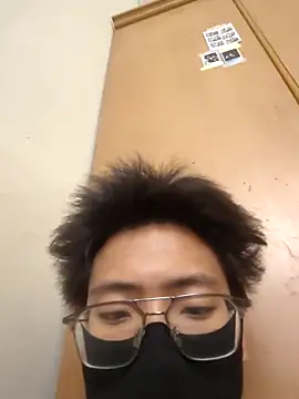 rdan13: διαδικτυακό σόου στην κάμερα