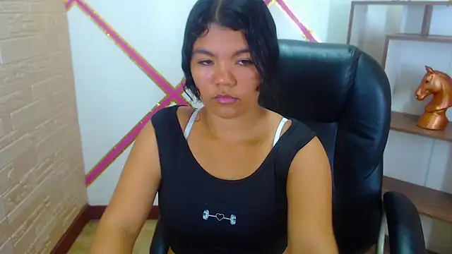 Živý XXX chat Heidy_Colins