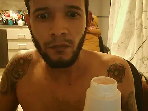 Chatroom XXX en direct de ELARKIMAN