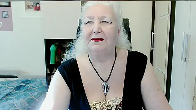 GrannyAlisa 现场XXX聊天