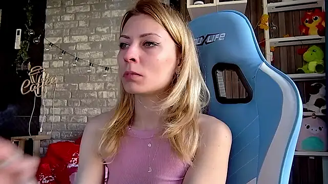 karo123421: онлайн-секс-чат