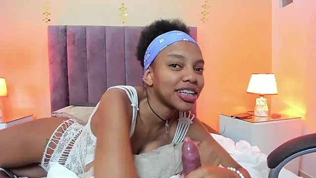 Kiaraa_y_Her_Crazy – webcam-show