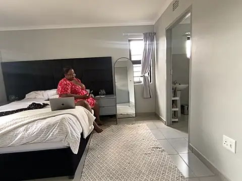 MissLola27 Live XXX-Chat