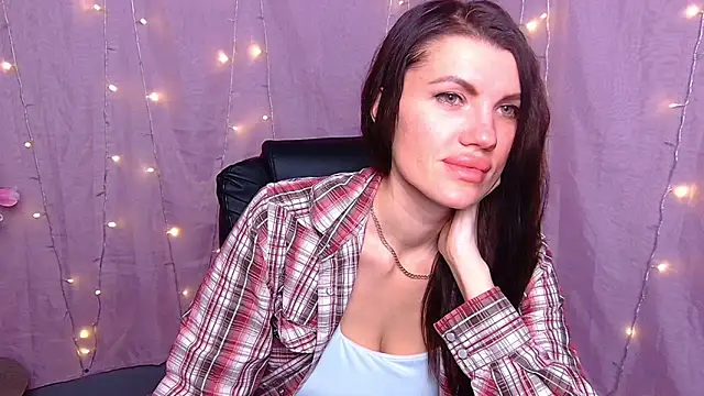 MilaLoona Live XXX-chat