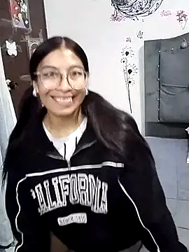 Megan_Darcy – Naživo XXX chat