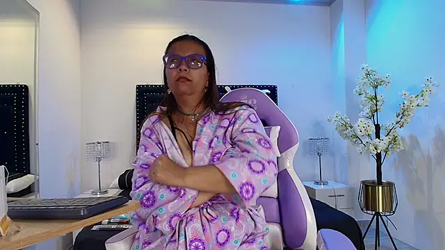 Amber__rouge – Live XXX-chat