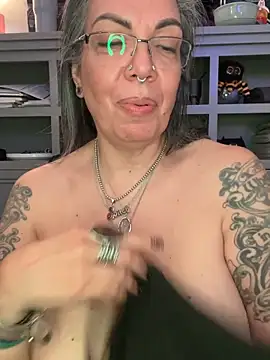 Chat XXX en directo de dieseldame1313