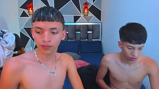 Juan_Nd_Steven 라이브 XXX 채팅