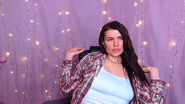 MilaLoona's Live XXX Chat