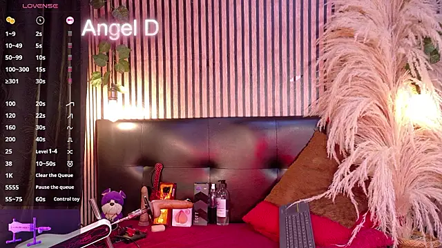 Angeldust19 élő XXX-chatje