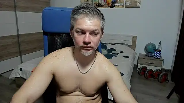 RobbyShawz él ő XXX-chatje