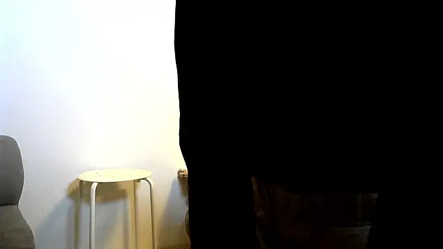 leopiii-iiJP Chat XXX live