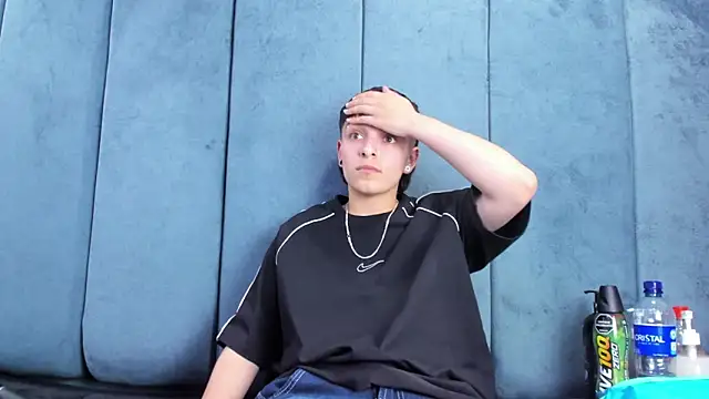 Megan_Thompson_ লাইভ XXX চ্যাট