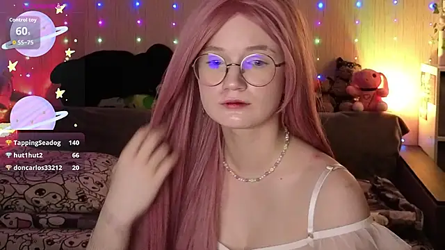 Kitty_smalltits Adlı Modelin Canlı XXX Sohbeti