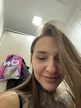 XXX chat uživo modela KishaMur